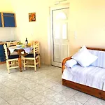 Evangelia House Sea View *