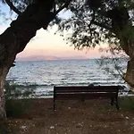 Evangelia House Sea View *